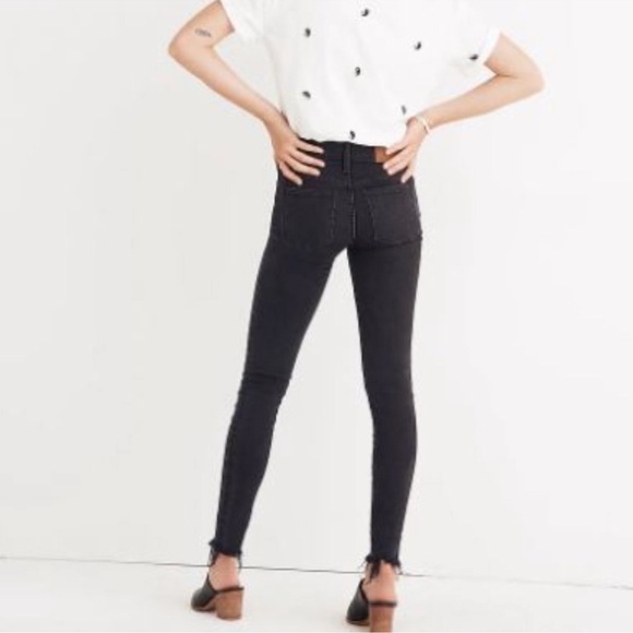 Madewell 9” High Rise Skinny Jeans Button Front Edition in Black Size 30P - Picture 2 of 8